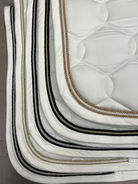 Eskadron Glossy Wave Zadeldek