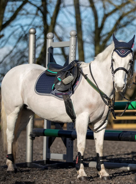 LeMieux Junior Pro GP/Jump Square Zadeldek