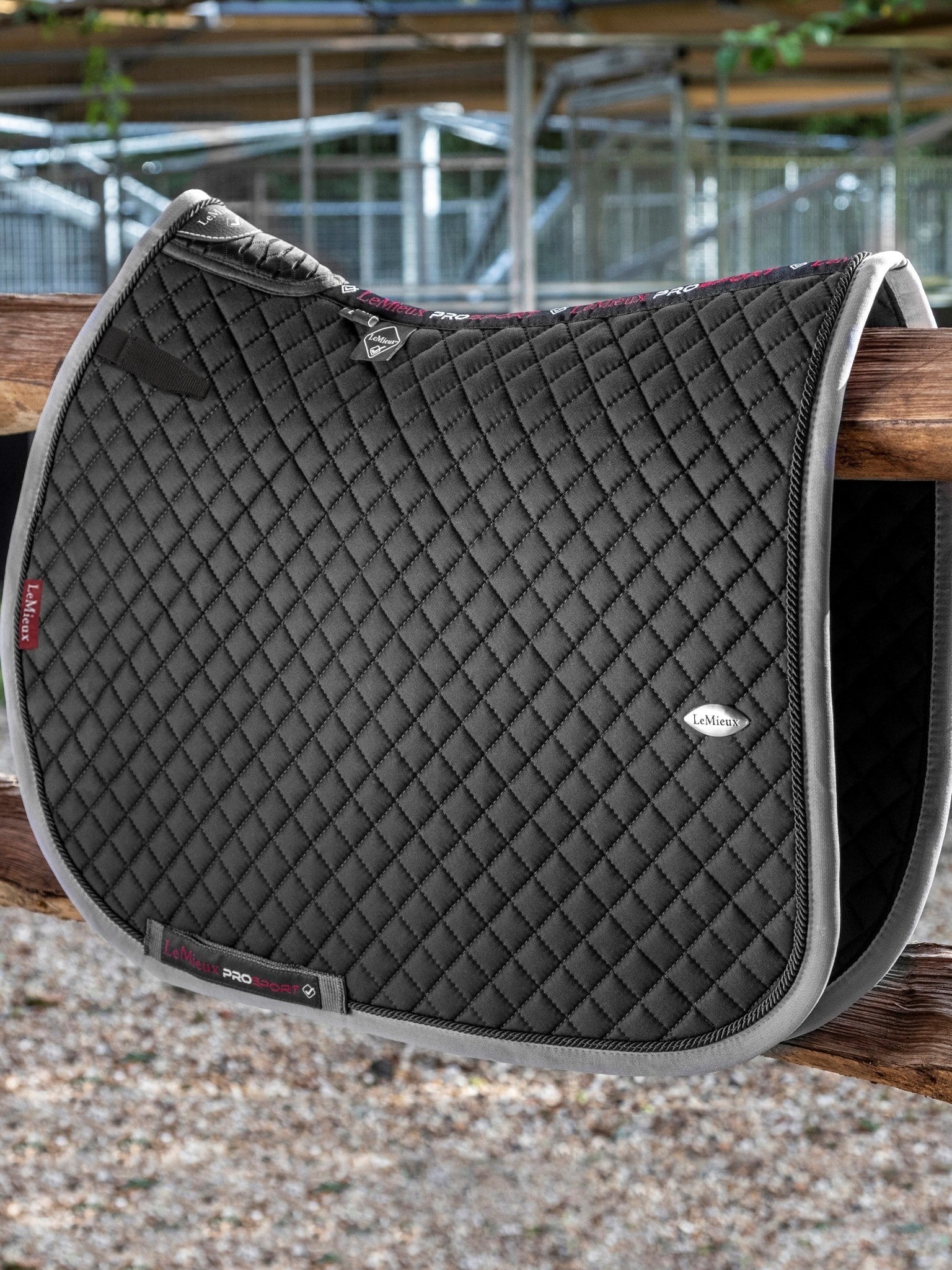 LeMieux Jumping Saddle Pad with Free Spine