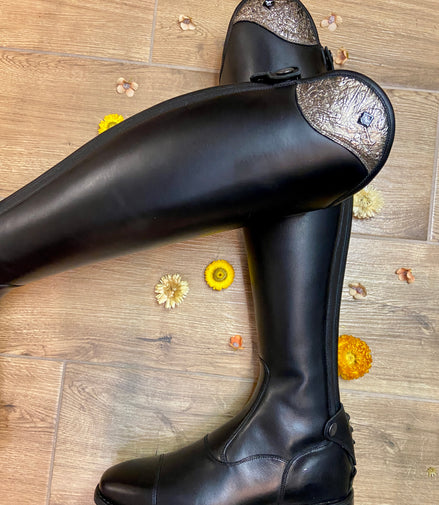 DeNiro Levante/01 Wrat Black Grapapiro