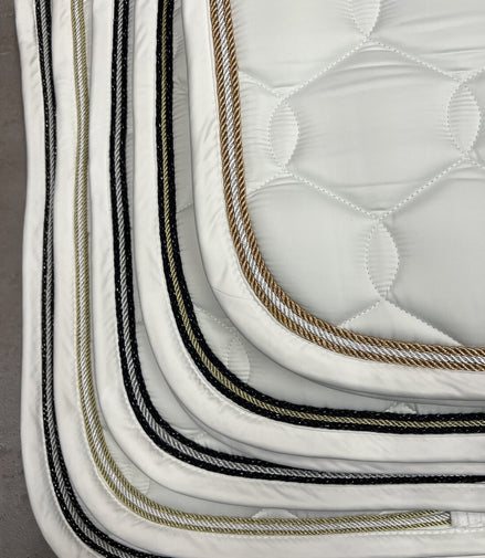 Eskadron Glossy Wave Zadeldek