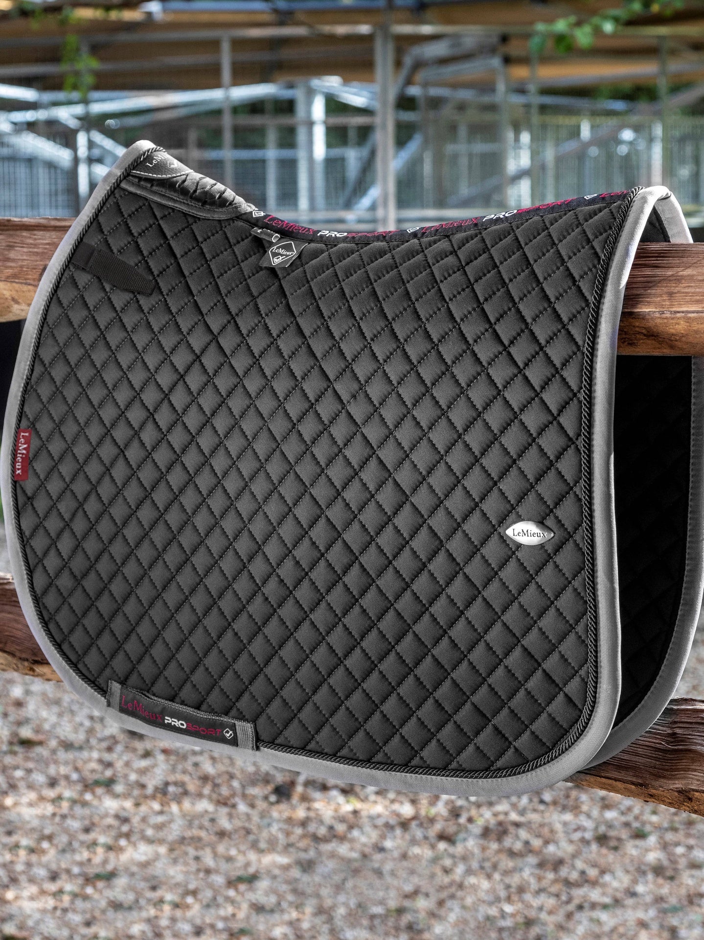 LeMieux Jumping Saddle Pad with Free Spine
