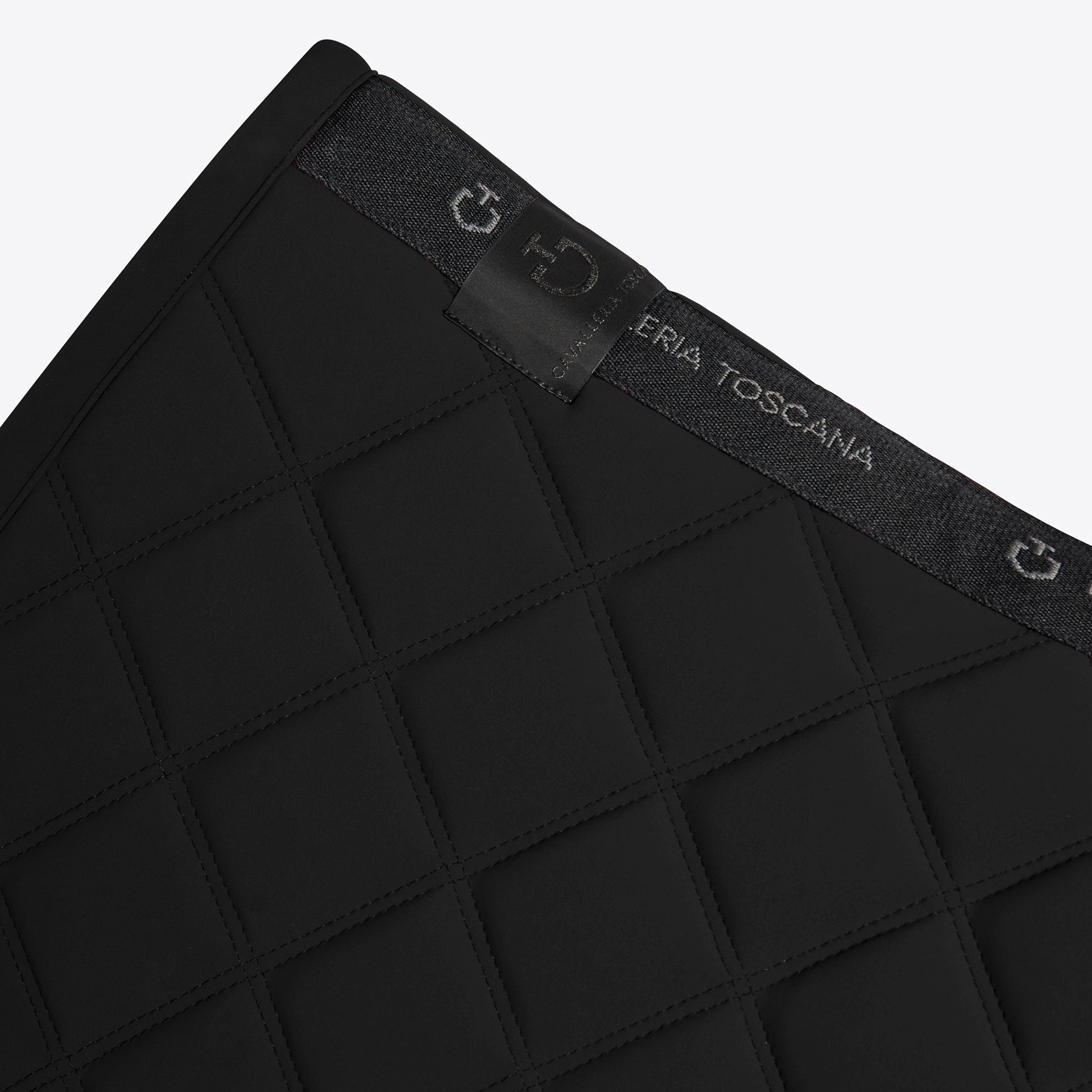 Cavalleria Toscana Diamonds & Lines Quilted Zadeldek