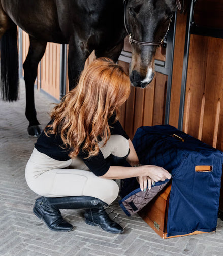 Kentucky Show Grooming Box Cover