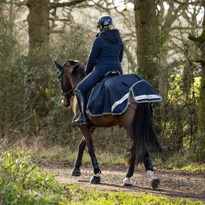 Stapmolen & uitrijdekens - Maddelin Equestrian