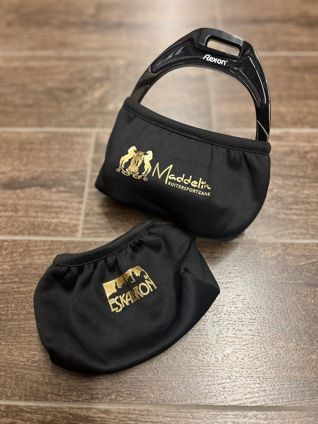 Eskadron Stirrup Cover Maddelin