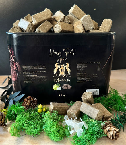 Maddelin Horse Treats Apple