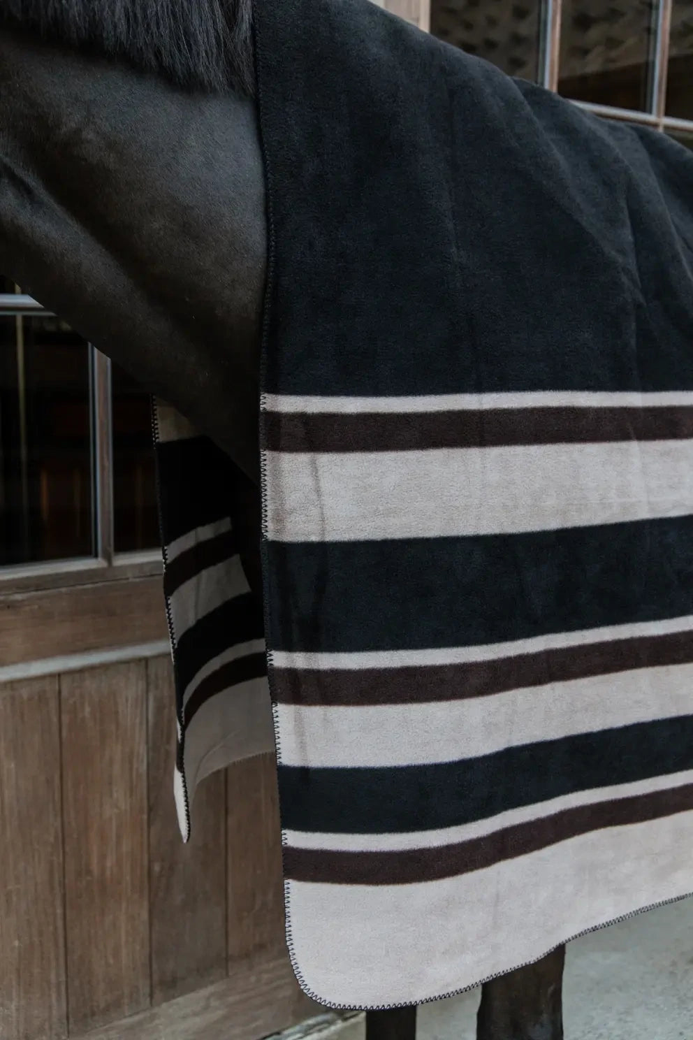 Kentucky Heavy Fleece Paardendeken Square Stripes Brown