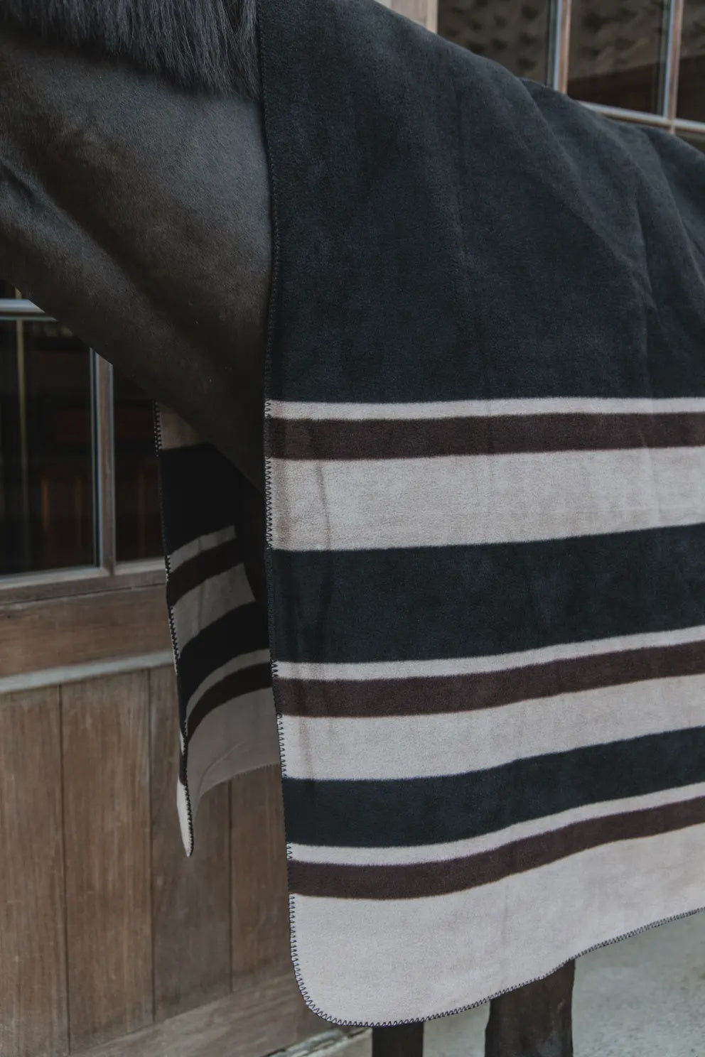 Kentucky Heavy Fleece Paardendeken Square Stripes Brown