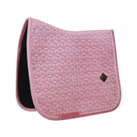 Kentucky Zadeldek Velvet Luxe Fluweel en Anatomisch Zadeldoeken - Maddelin Equestrian Kentucky