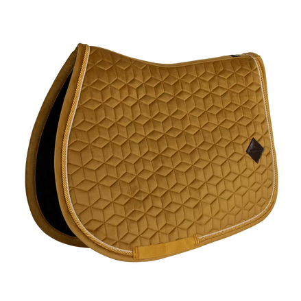 Kentucky Zadeldek Velvet Luxe Fluweel en Anatomisch Zadeldoeken - Maddelin Equestrian Kentucky