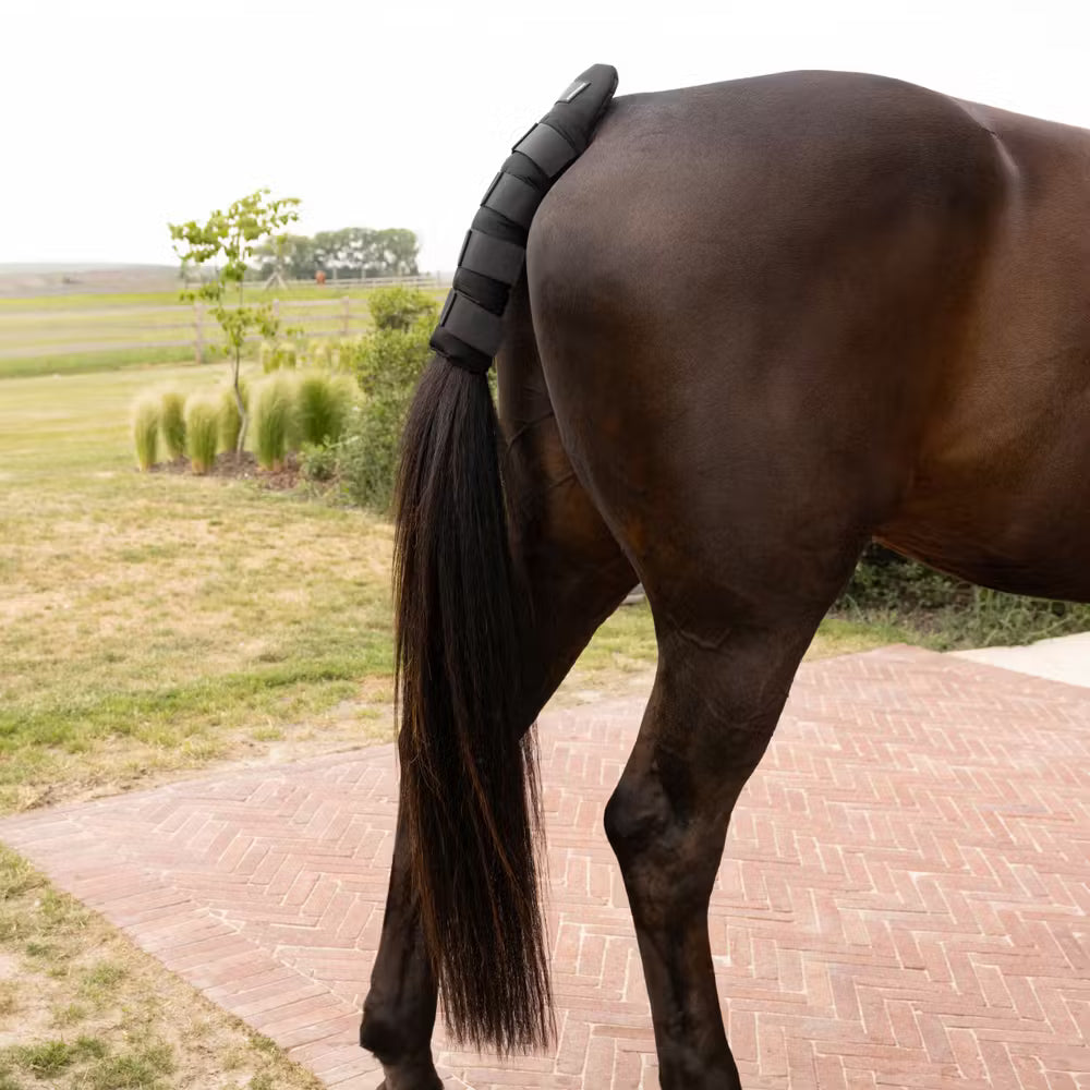 Kentucky Staartbeschermer Pro voor Transport en Maximale Bescherming Toebehoren - Maddelin Equestrian Kentucky