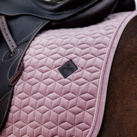 Kentucky Zadeldek Velvet Luxe Fluweel en Anatomisch Zadeldoeken - Maddelin Equestrian Kentucky