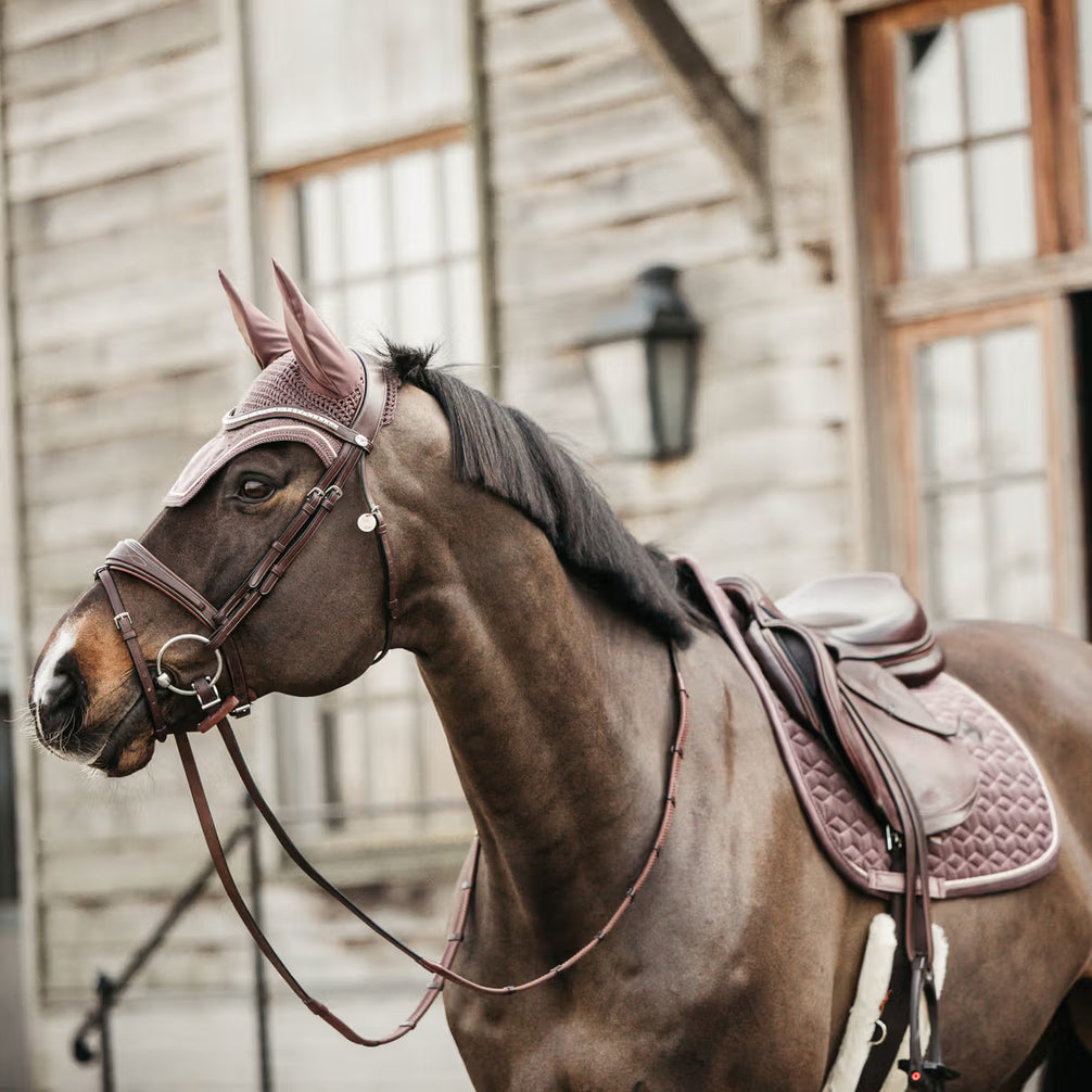 Kentucky Zadeldek Velvet Luxe Fluweel en Anatomisch Zadeldoeken - Maddelin Equestrian Kentucky