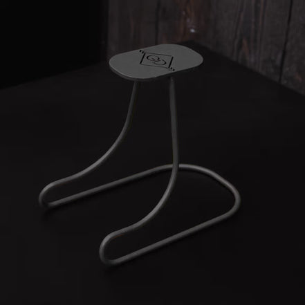 Support de casque Kentucky en acier noir