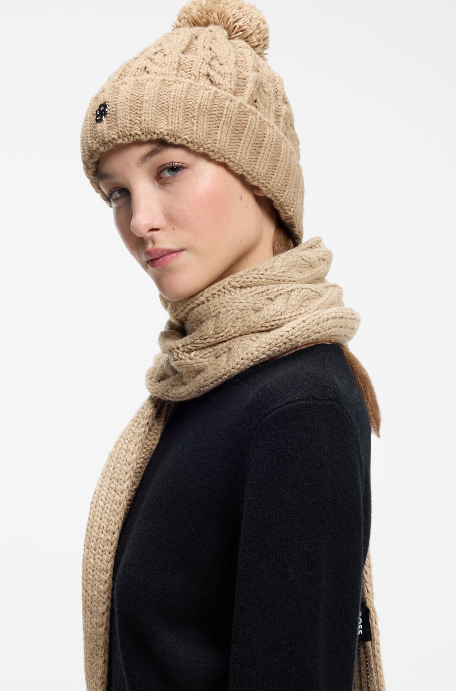 Boss Equestrian Bella Beanie Bobble Tealeaf