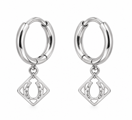 Equestrian Jewelry creolen Dixie met opengewerkte hanger en hoefijzer, in zilver en goud