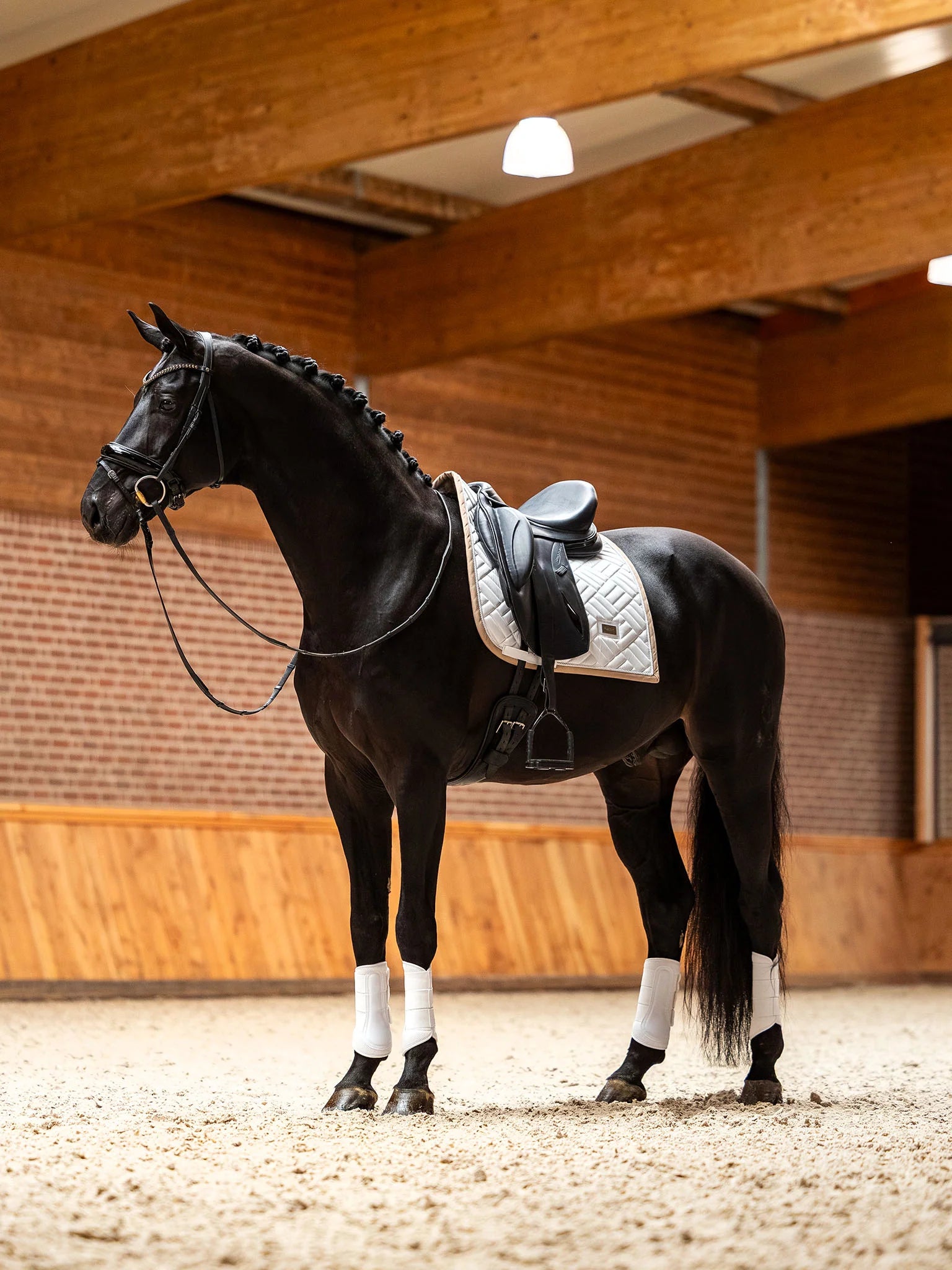 Equestrian Stockholm Zadeldoek Modern White Sand