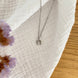 Equestrian Jewelry ketting Lola: fijne ketting met hoefijzerhanger bezet met zirkonia, in goud of zilver