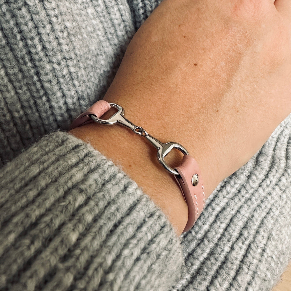 Equestrian Jewelry leren armband Fano met bit in zilver of goud, in verschillende leerkleuren