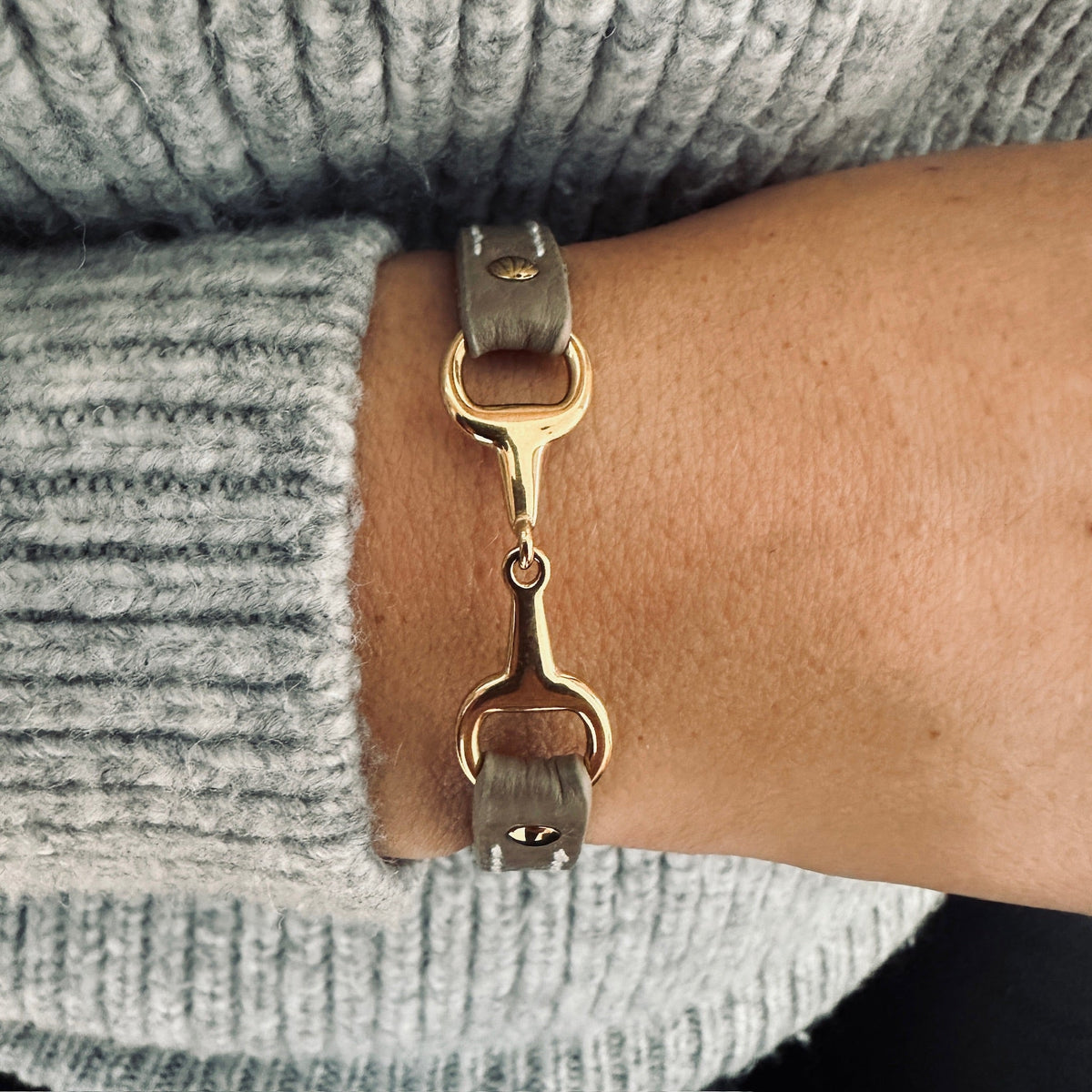 Equestrian Jewelry leren armband Fano met bit in zilver of goud, in verschillende leerkleuren