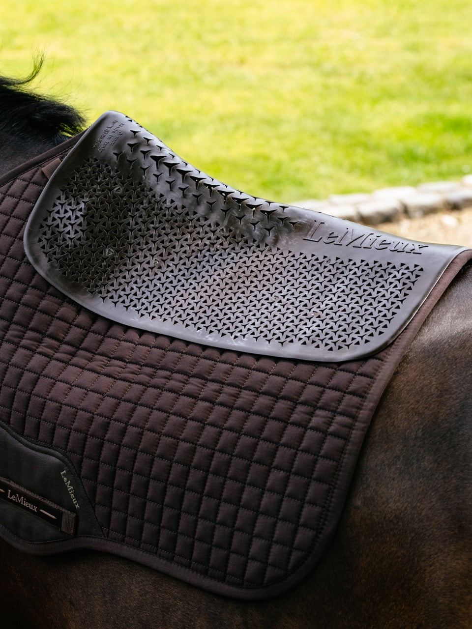 LeMieux Gel-Tek Slimline Half Pad