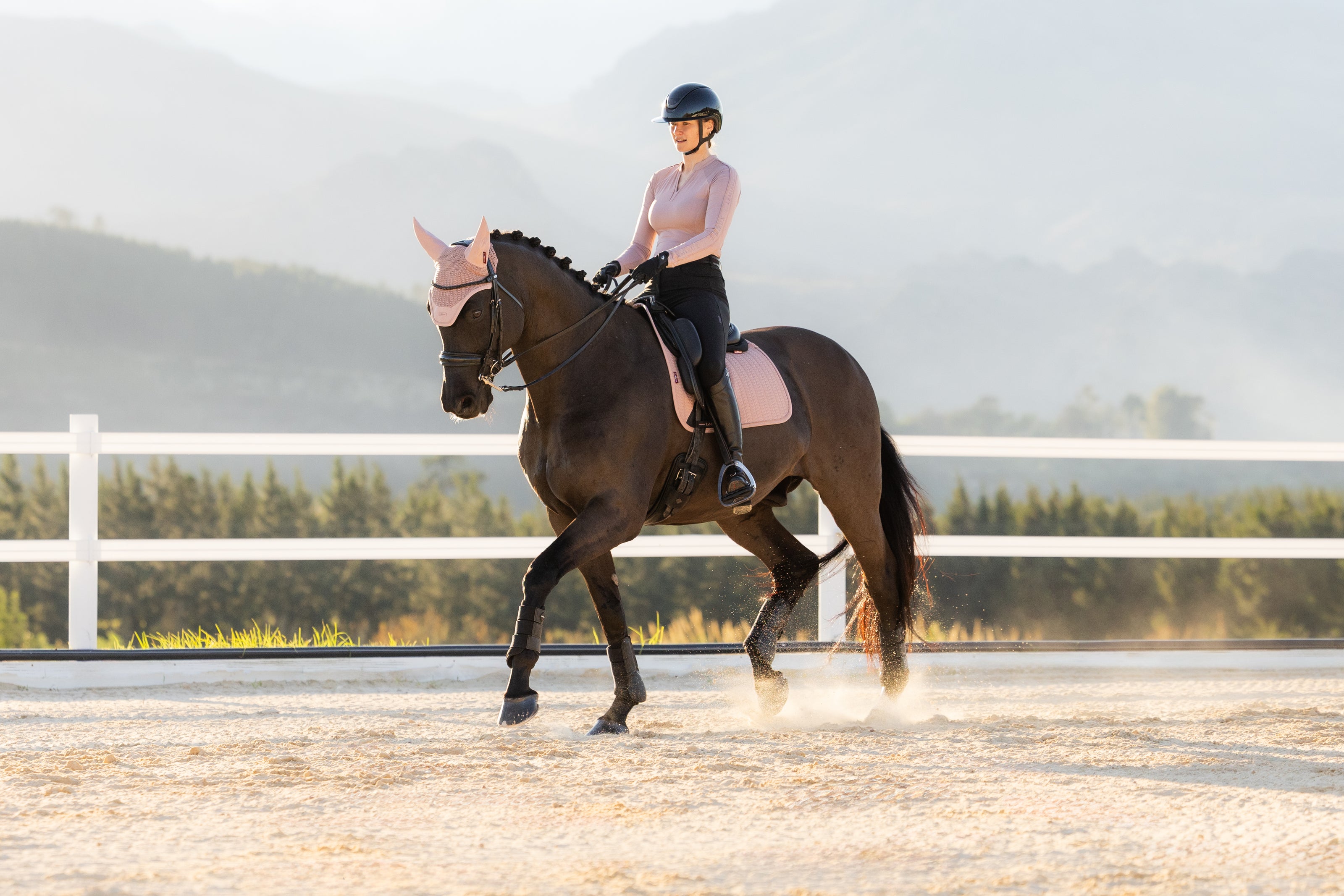 LeMieux Essence Zadeldek AW26