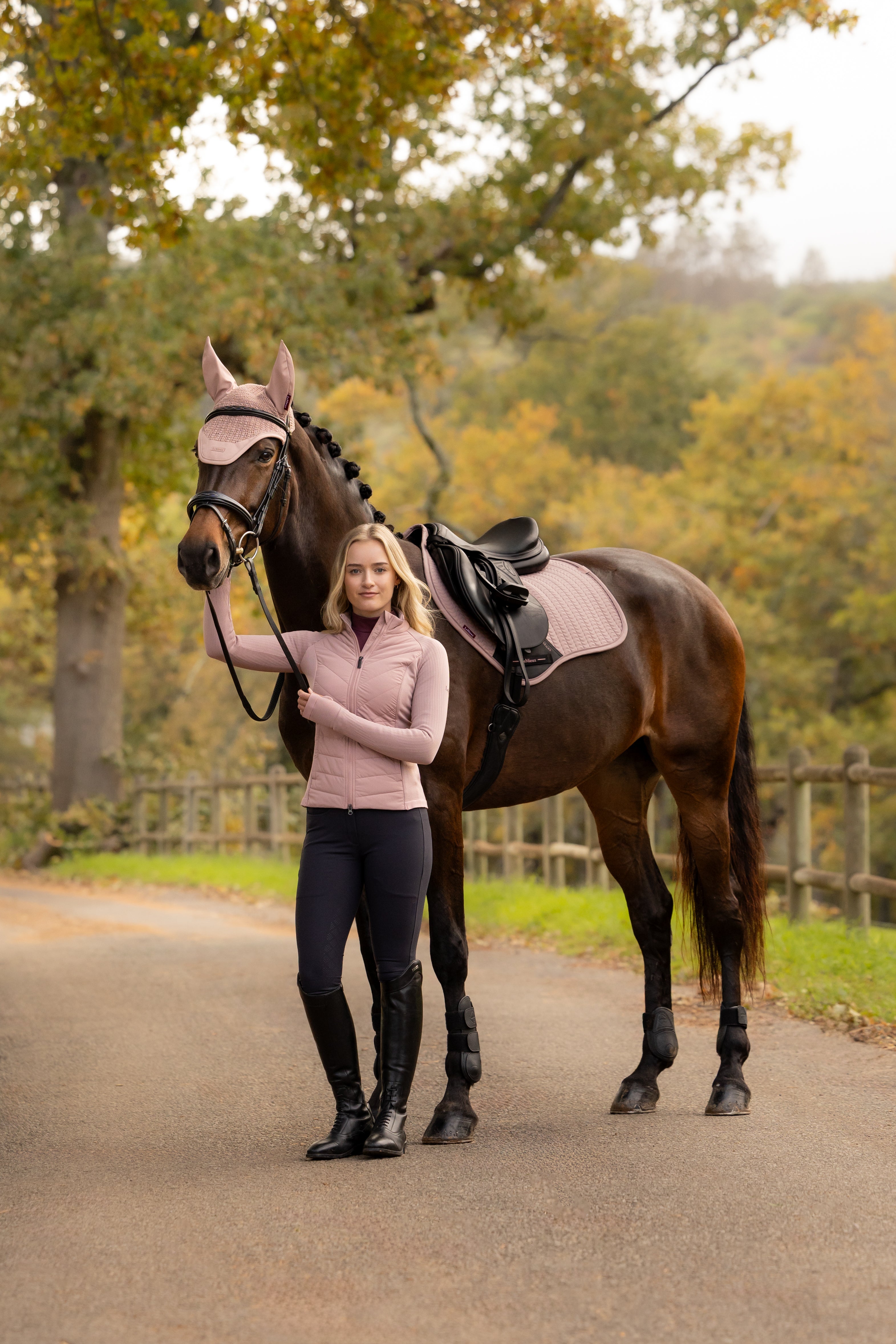 LeMieux Essence Zadeldek AW26