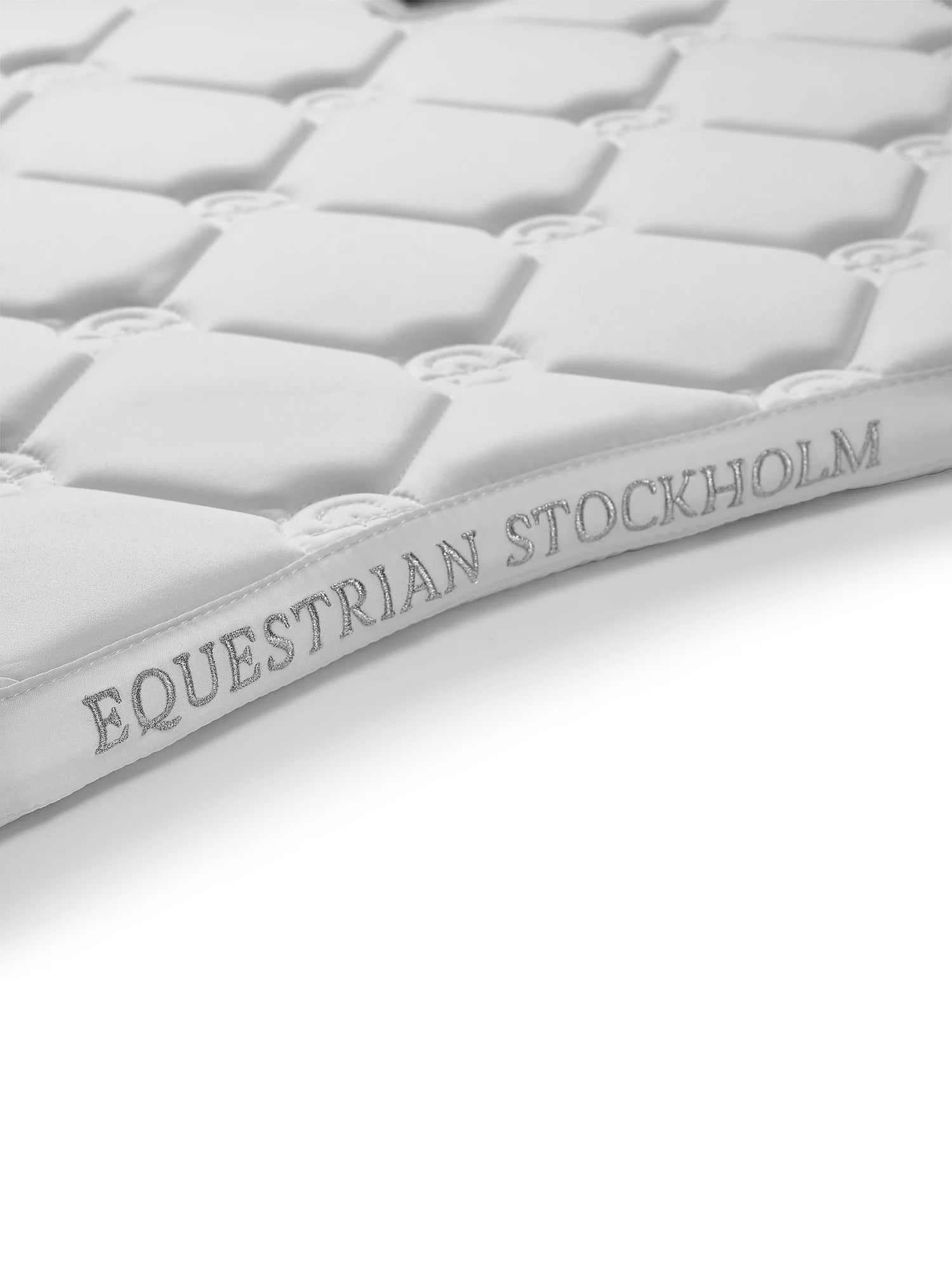 Equestrian Stockholm Zadeldoek Silver White Perfection