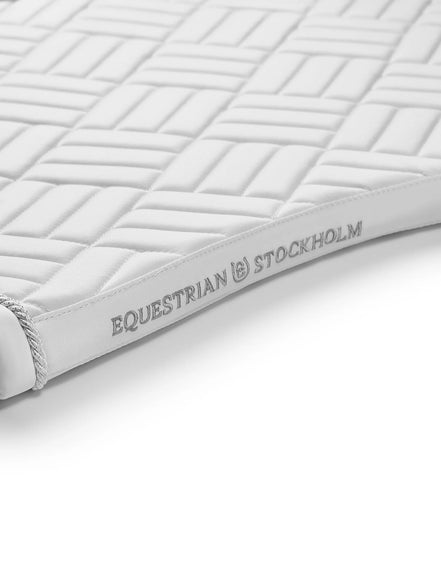 Equestrian Stockholm Zadeldoek Modern White Perfection