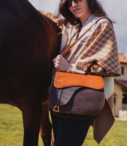 Adamsbro Luxury Saddle Bag Geschenken - Maddelin Equestrian Adamsbro