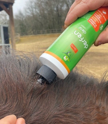 Animaderm Derfen Clear Lotion – Verzacht & Beschermt Gevoelige Huid 500ml Vliegen & eczeem - Maddelin Equestrian Animaderm
