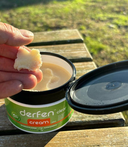 Animaderm Derfen Cream Clear Vliegen & eczeem - Maddelin Equestrian Animaderm