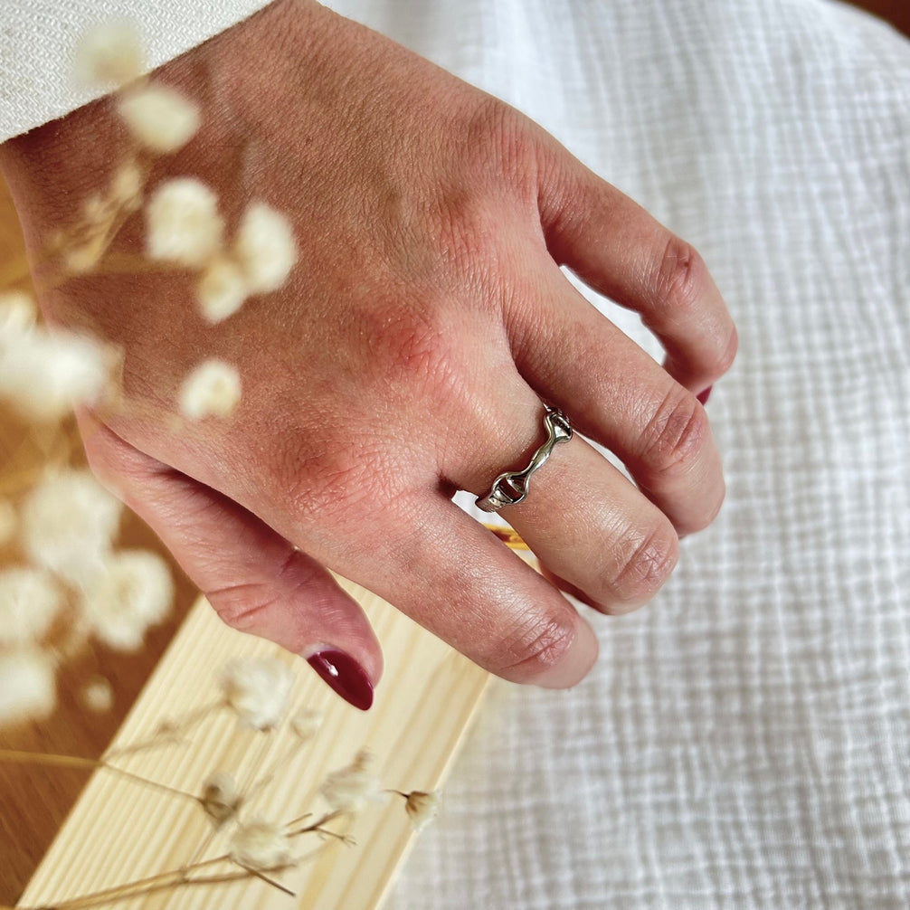 Equestrian Jewelry ring Ana met fijn bitmotief, verstelbaar, in zilver en goud