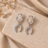 Equestrian Jewelry creolen Alix met hoefijzerhanger afgewerkt met strass-steentjes, in zilver en goud
