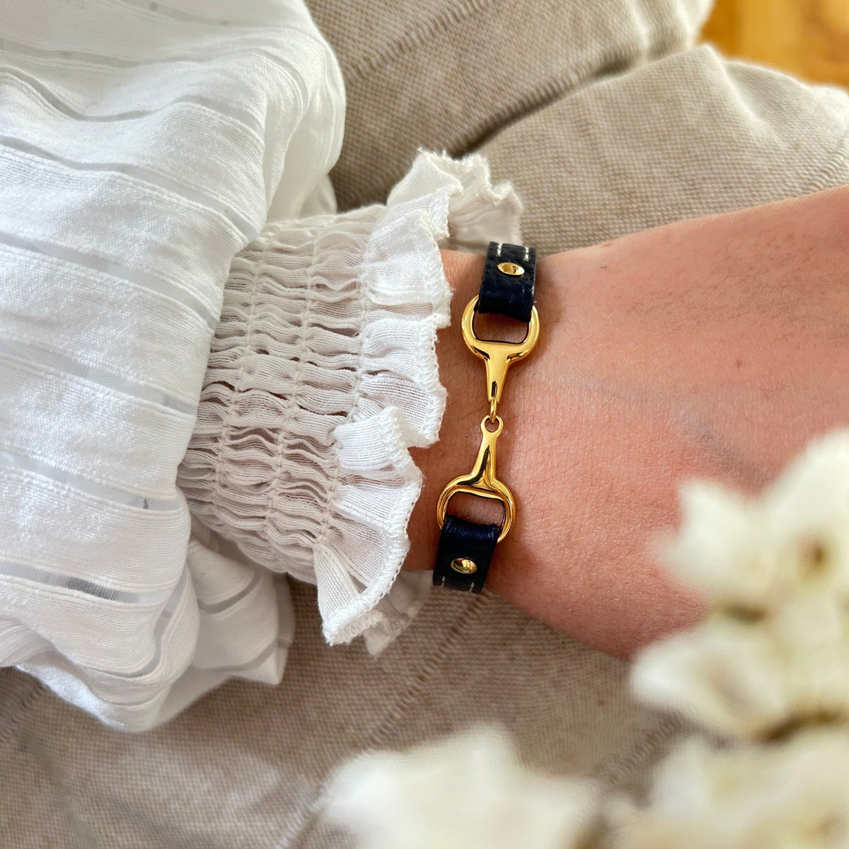 Equestrian Jewelry leren armband Fano met bit in zilver of goud, in verschillende leerkleuren