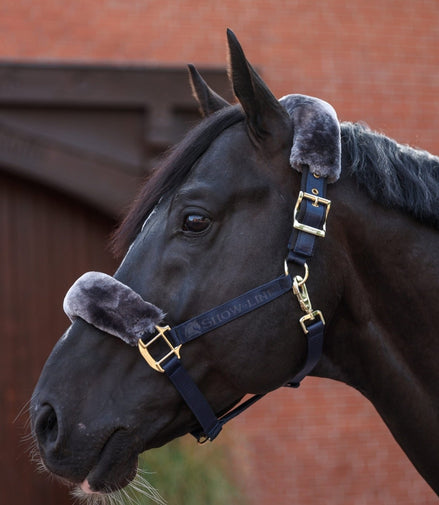 Bucas Show - Line Half Fur Halster Halster met wol of faux fur - Maddelin Equestrian Bucas