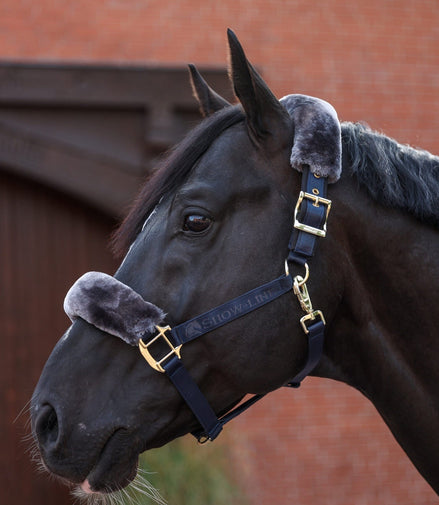 Bucas Show - Line Half Fur Halster Halster met wol of faux fur - Maddelin Equestrian Bucas