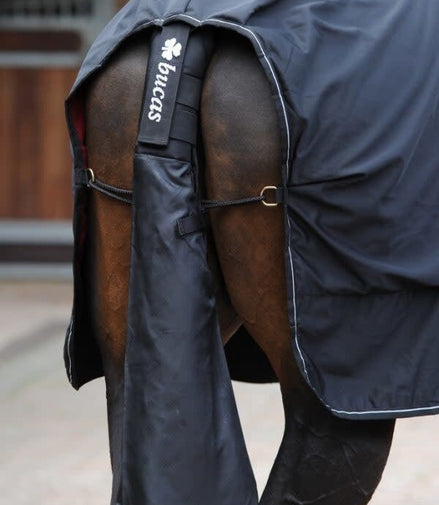 Bucas Staartbeschermer met Zak Toebehoren - Maddelin Equestrian Bucas