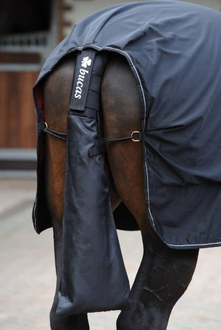 Bucas Staartbeschermer met Zak Toebehoren - Maddelin Equestrian Bucas