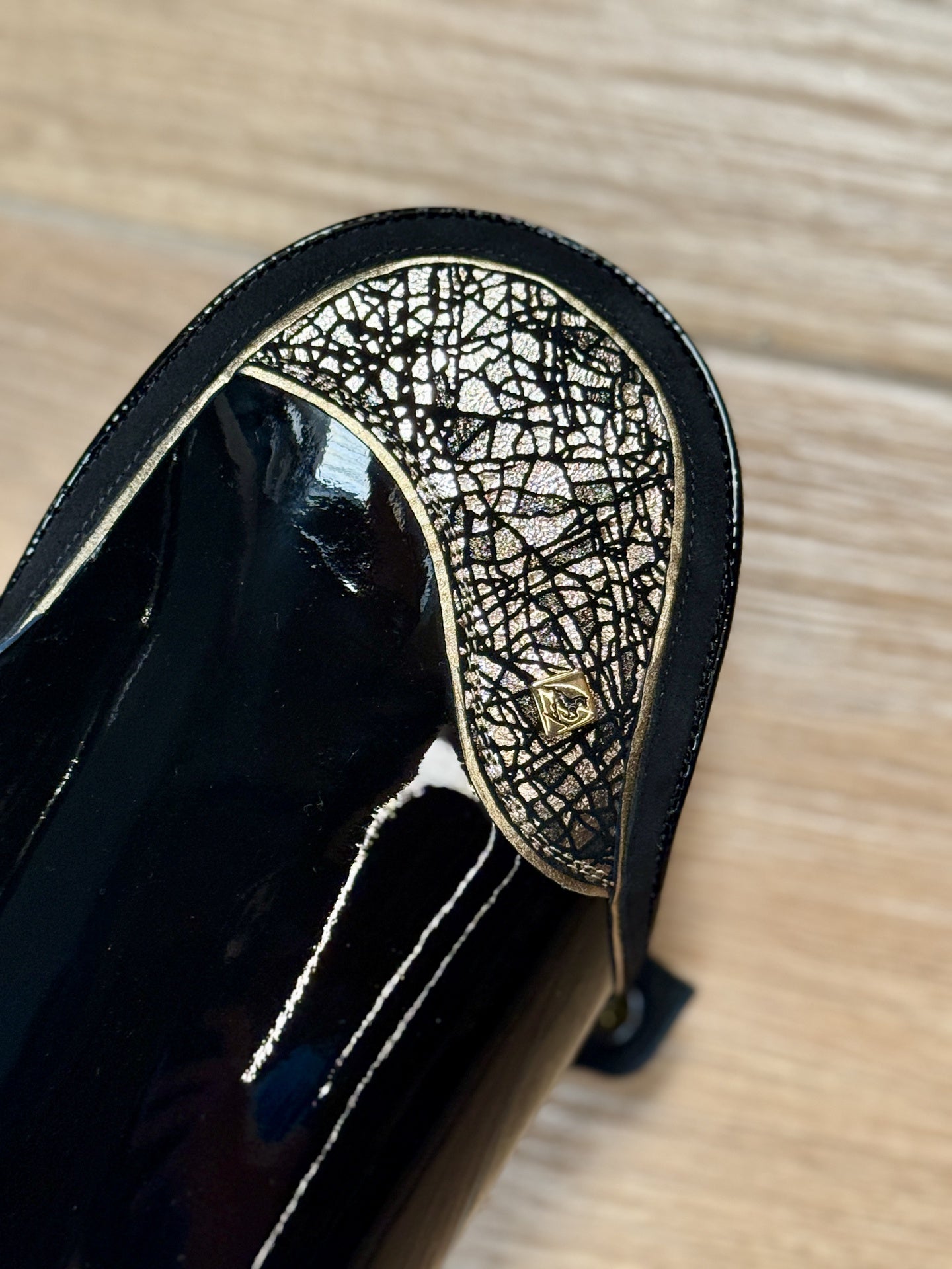 De Niro Bellini Patent Black G21 Dedaoro + Knee Comfort Rijlaarzen - Maddelin Equestrian De Niro Boot Co