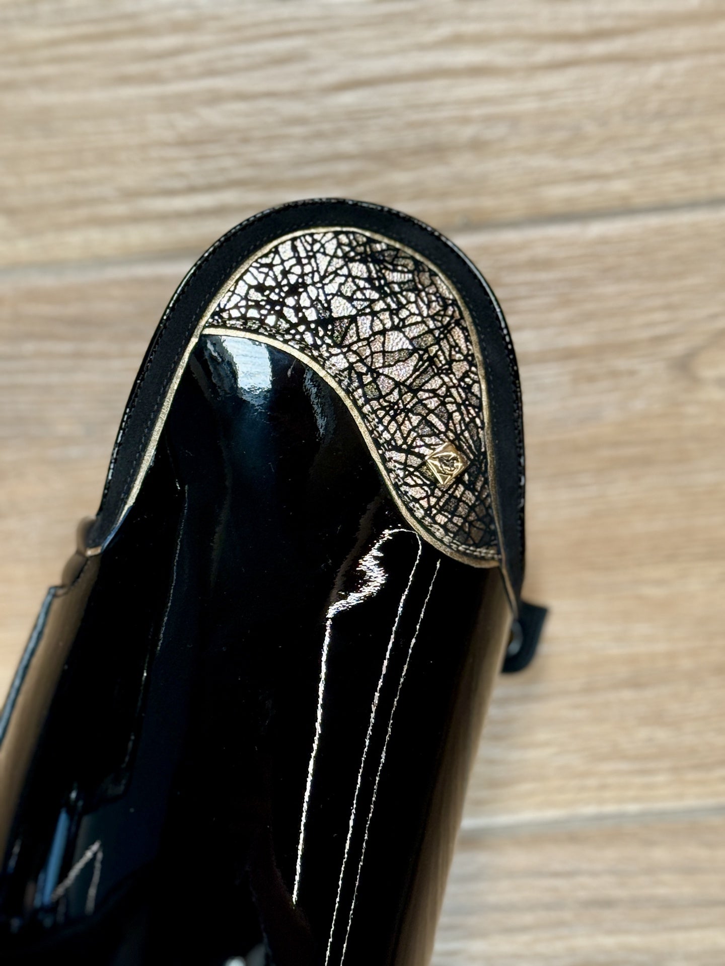 De Niro Bellini Patent Black G21 Dedaoro + Knee Comfort Rijlaarzen - Maddelin Equestrian De Niro Boot Co