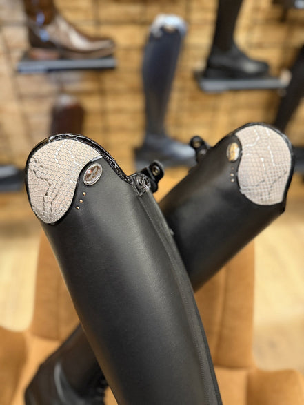 De Niro Salentino/02 Top Regal Pink Black Patent Piping Stones Rose gold Rijlaarzen - Maddelin Equestrian De Niro Boot Co