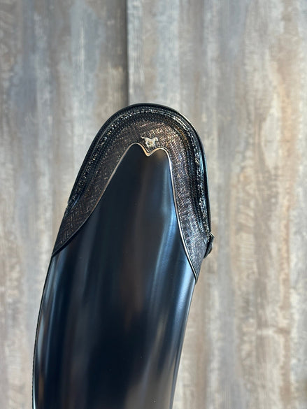 DeNiro Signorelli 6 Brushed Black G34 Capinera Classici Grigio 10cm Swarovski GGS73 Rijlaarzen - Maddelin Equestrian
