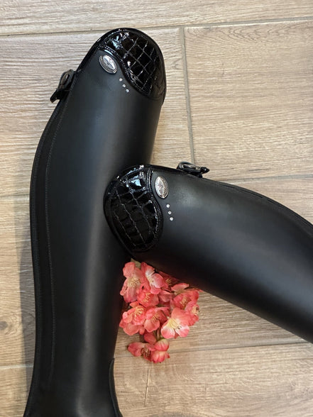 DeNiro Tricolore Salentino 01 Smooth Black - Lucido Black/Patent Black piping/Crystal Stones Rijlaarzen - Maddelin Equestrian De Niro Boot Co