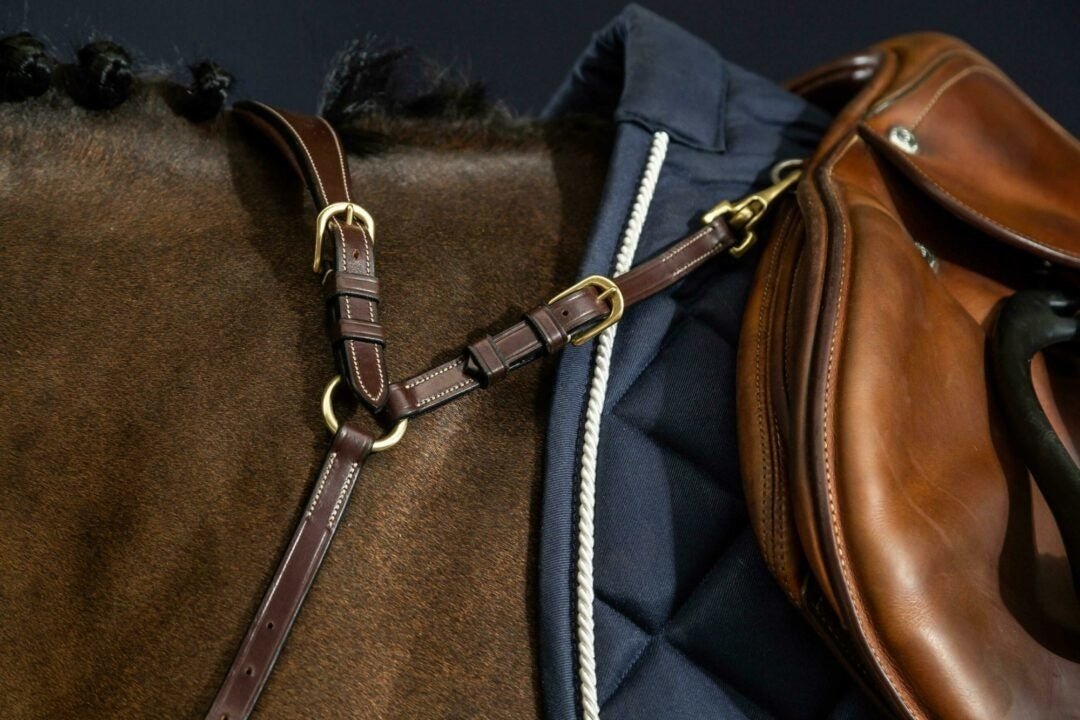 Dy'on Anatomical Breastplate D Collection Borstriemen en martingalen - Maddelin Equestrian Dy on