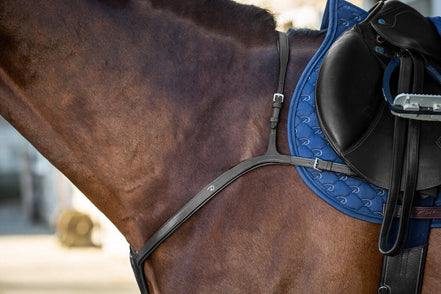 Dy'on Long Bridge Breastplate Borstriemen en martingalen - Maddelin Equestrian Dy on