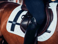 Equestrian Stockholm Zadeldek No Boundaries White Zadeldoeken - Maddelin Equestrian Equestrian Stockholm