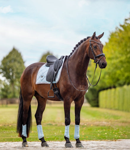 Equestrian Stockholm Zadeldoek Ice Blue Zadeldoeken - Maddelin Equestrian Equestrian Stockholm