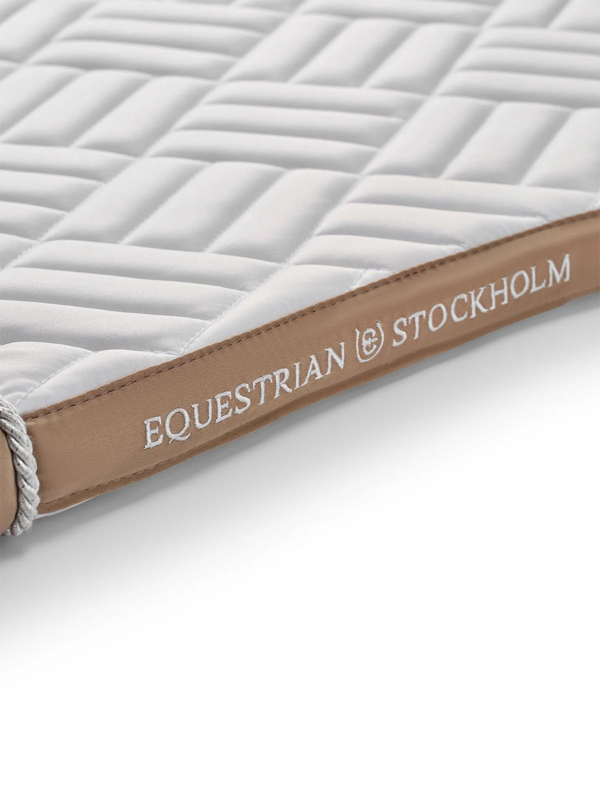 Equestrian Stockholm Zadeldoek Modern White Sand Zadeldoeken - Maddelin Equestrian Equestrian Stockholm